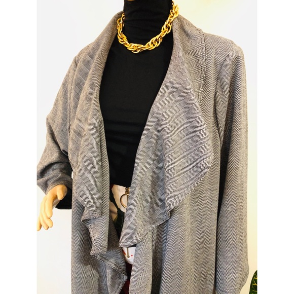 𝑪𝒂𝒍𝒗𝒊𝒏 𝑲𝒍𝒆𝒊𝒏 𝑩𝒍𝒂𝒛𝒆𝒓 - Picture 5 of 8